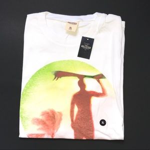 Hollister t-shirt (NWT) size:XL